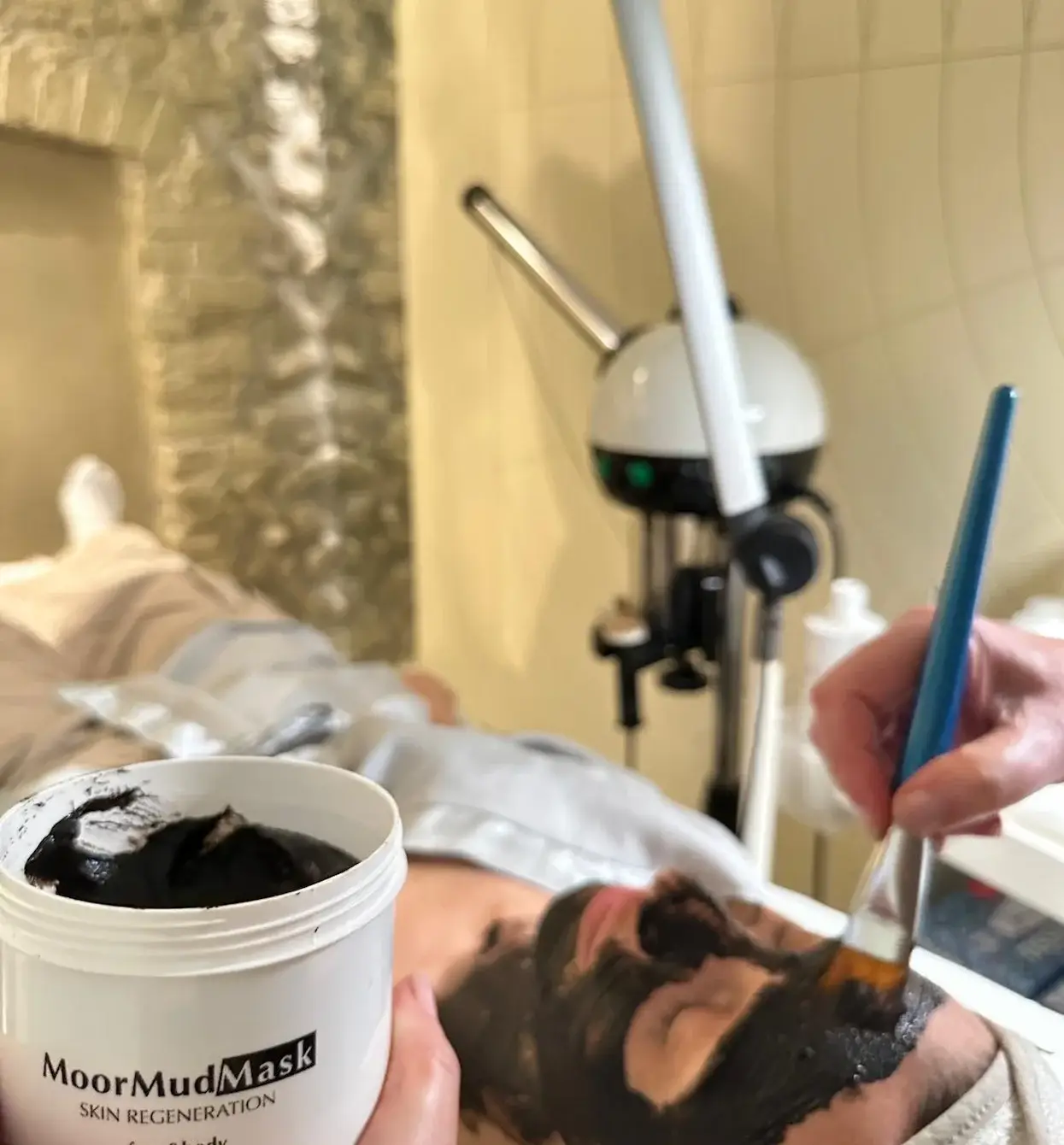 Maschera alla torba presso Skincare Center Bergamo